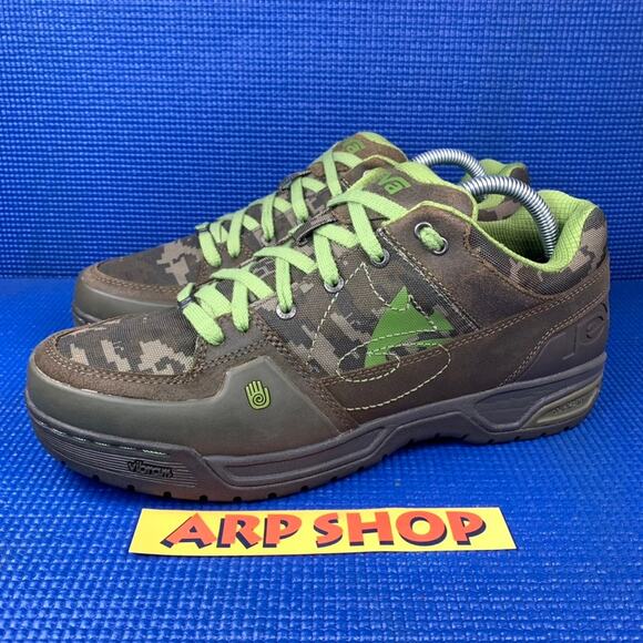 TEVA B-1 Limited Edition Men`s Size 10 Camo Waterproof Hiking Shoes S/N 4117 - Picture 1 of 8